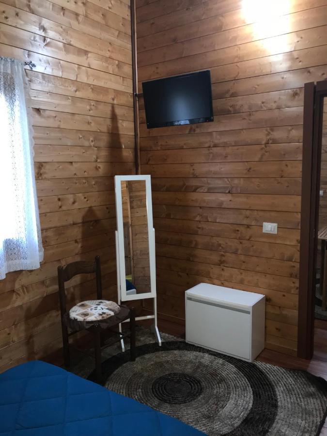 Chalet Impero Villa Scauri  Eksteriør bilde