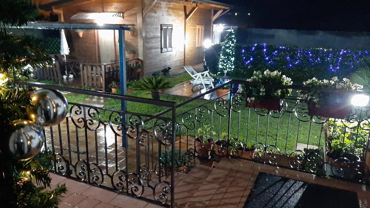 Chalet Impero Villa Scauri  Eksteriør bilde