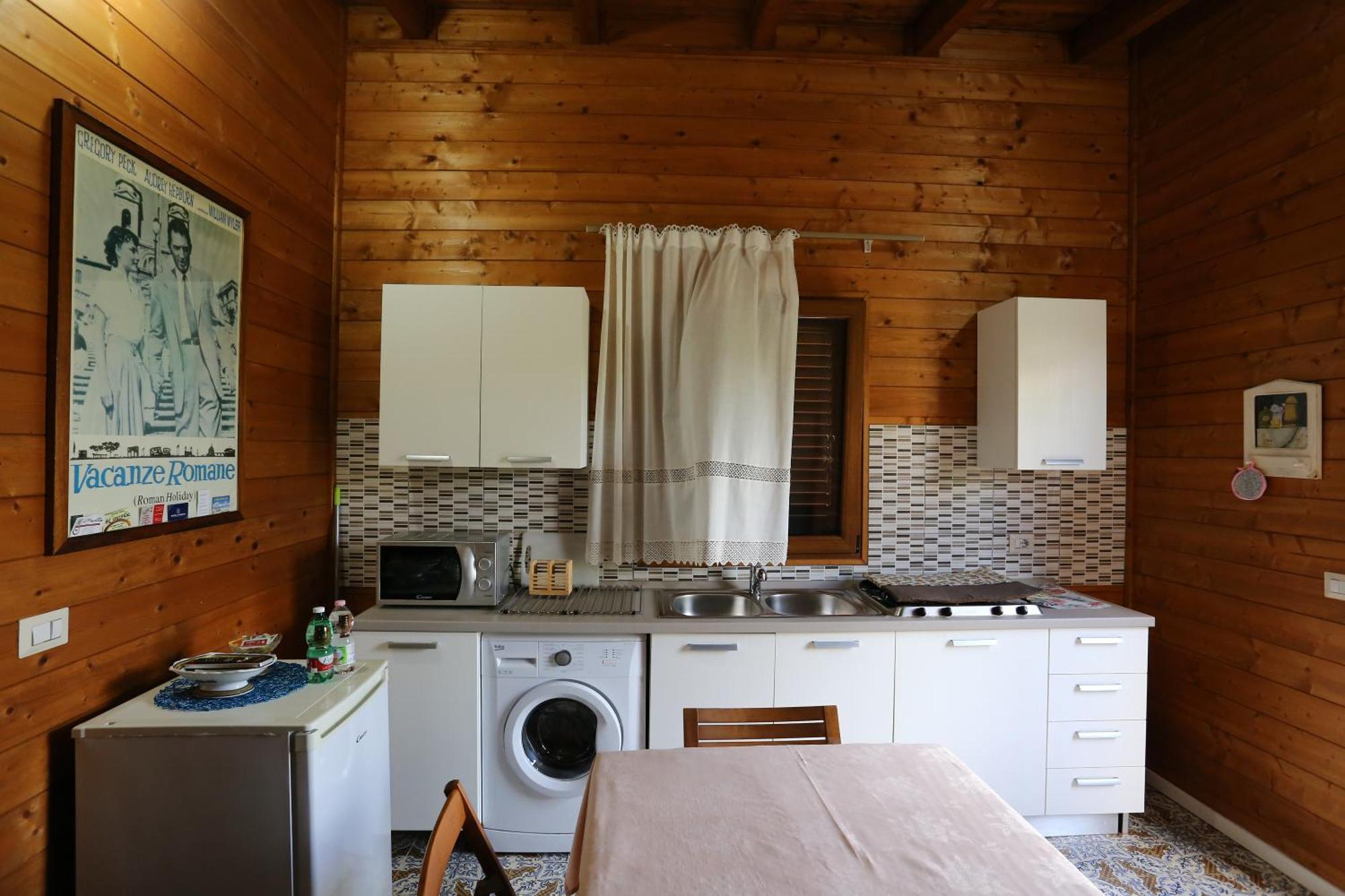 Chalet Impero Villa Scauri  Eksteriør bilde